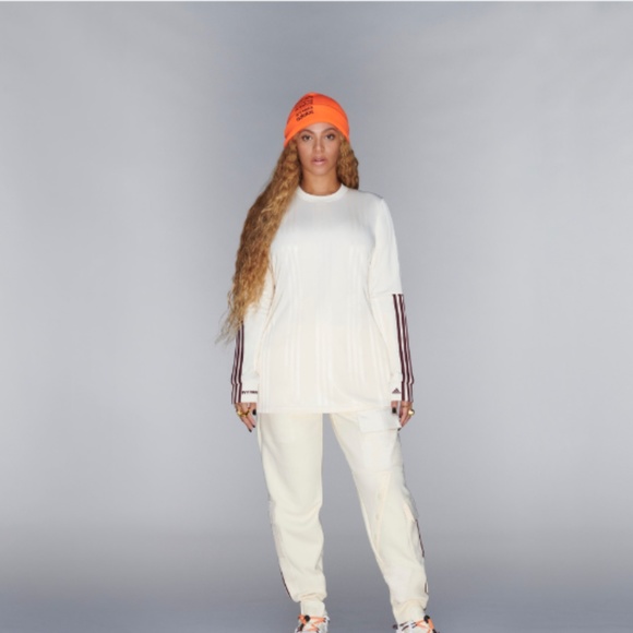 IVY PARK Accessories - 🚨SOLD🚨 IVY PARK LOGO BEANIE